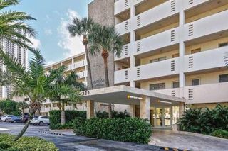 220 Kings Point Dr 506, Sunny Isles Beach, FL 33160