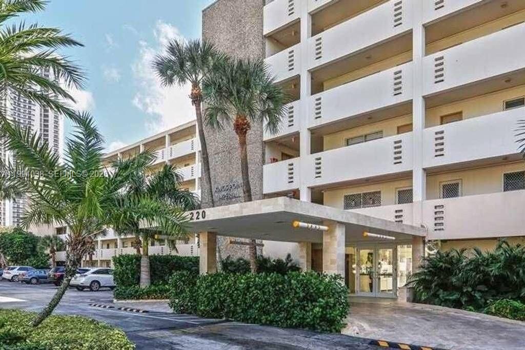 220 Kings Point Dr 506, Sunny Isles Beach, FL 33160