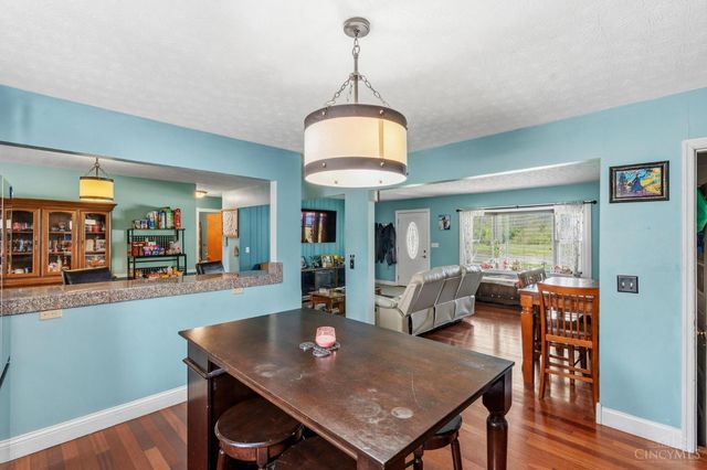 626 W Crescent Drive, Carlisle, OH 45005