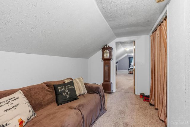 626 W Crescent Drive, Carlisle, OH 45005