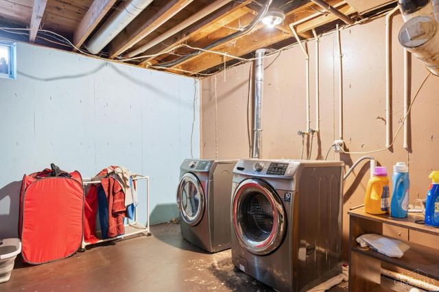 626 W Crescent Drive, Carlisle, OH 45005