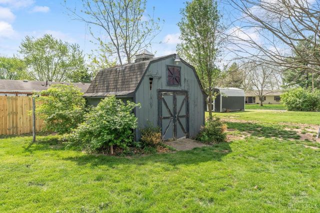 626 W Crescent Drive, Carlisle, OH 45005
