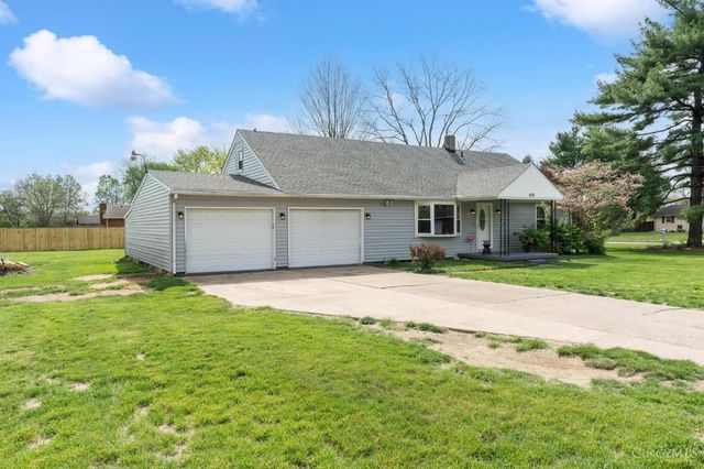 626 W Crescent Drive, Carlisle, OH 45005