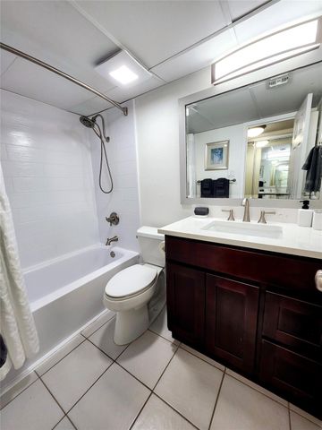 1800 Lavaca ST 102, Austin, TX 78701