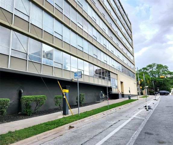 1800 Lavaca ST 102, Austin, TX 78701
