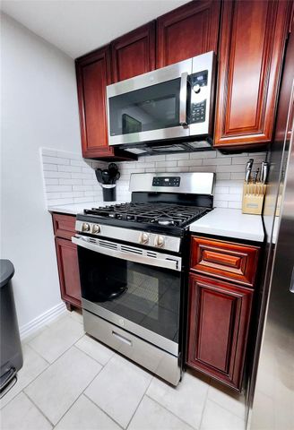 1800 Lavaca ST 102, Austin, TX 78701