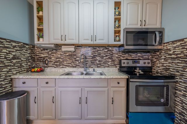 307 Burch Rd, Clarksville, TN 37042