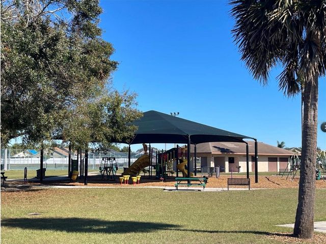 2024 CYPRESS BAY BOULEVARD, Kissimmee, FL 34743