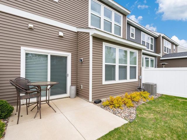 4876 Avery Court, Eagan, MN 55123