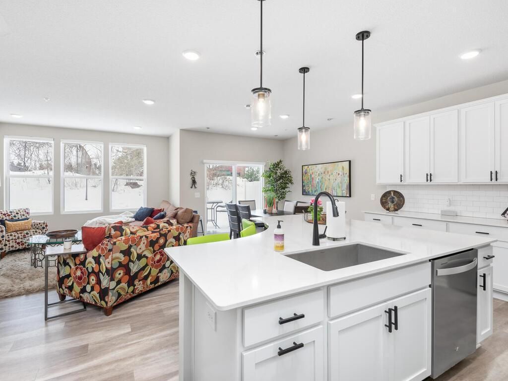 4876 Avery Court, Eagan, MN 55123 — photo 4