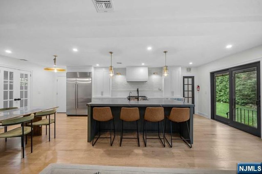 107 Highland Avenue, Ridgewood, NJ 07450