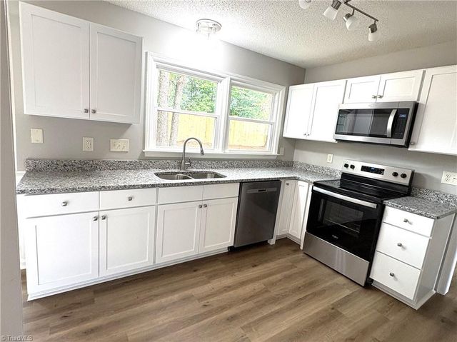 6100 Clarkwood Circle, Greensboro, NC 27410