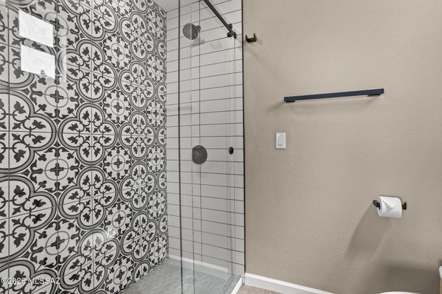 6850 E Loma Del Bribon, Tucson, AZ 85750