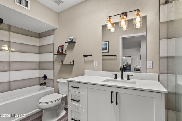 6850 E Loma Del Bribon, Tucson, AZ 85750