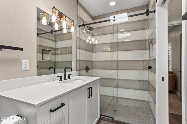 6850 E Loma Del Bribon, Tucson, AZ 85750