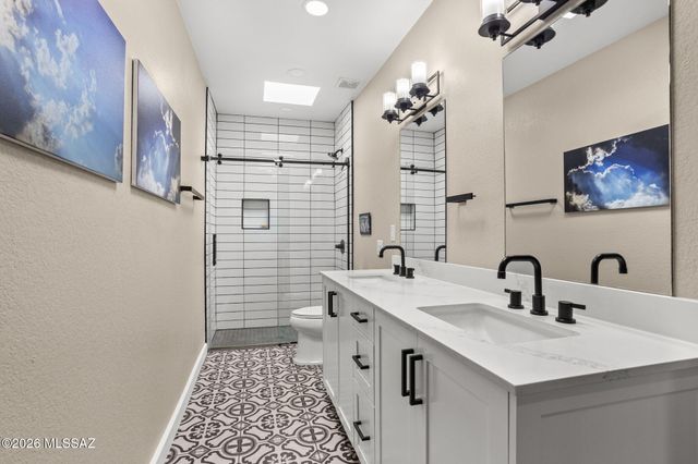 6850 E Loma Del Bribon, Tucson, AZ 85750