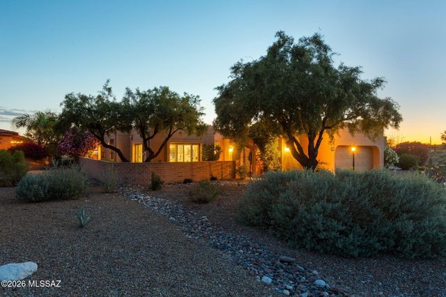 6850 E Loma Del Bribon, Tucson, AZ 85750