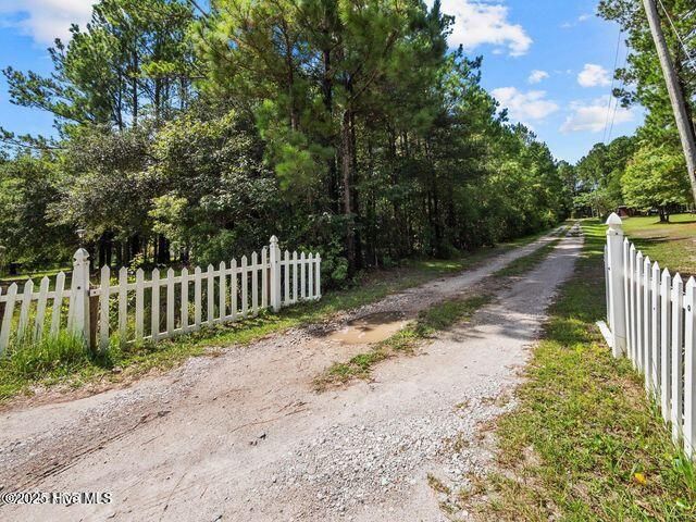 336 Old Folkstone Road, Holly Ridge, NC 28445