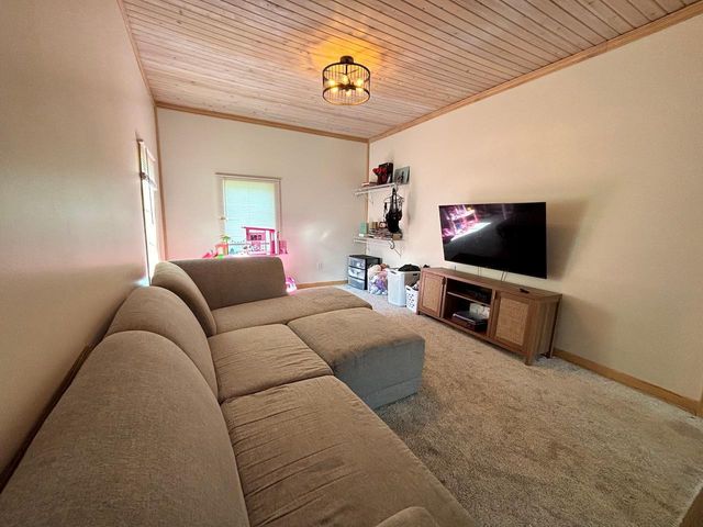 110 Crocker Avenue S, Thief River Falls, MN 56701