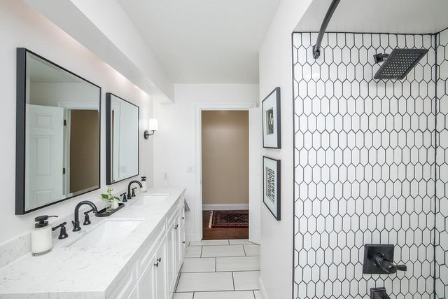 2831 N Tallgrass St, Wichita, KS 67226