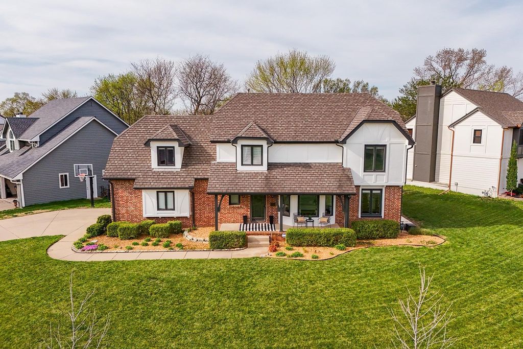 2831 N Tallgrass St, Wichita, KS 67226