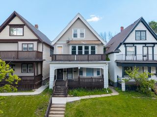 2162 N 41st STREET #2164, Milwaukee, WI 53208