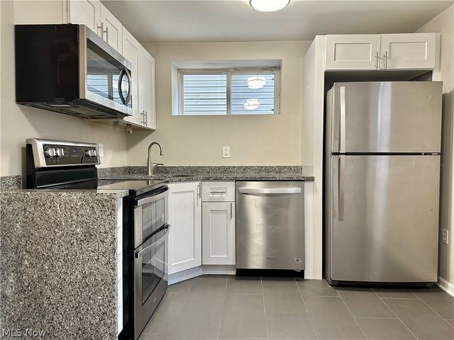 2188 W 6th Street DOWN, Cleveland, OH 44113