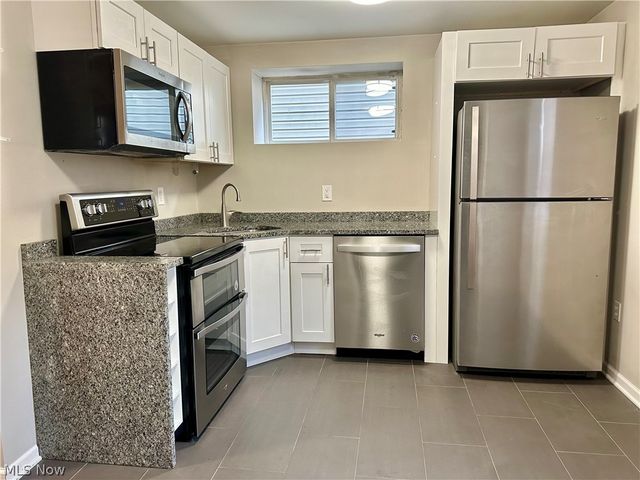 2188 W 6th Street DOWN, Cleveland, OH 44113