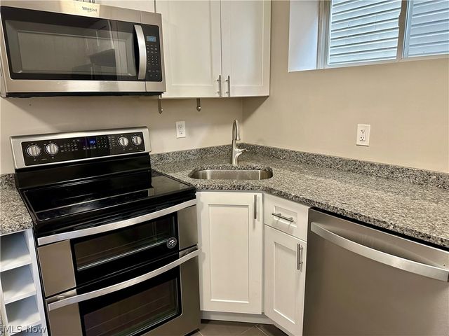 2188 W 6th Street DOWN, Cleveland, OH 44113