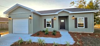 702 N 9th Street, Panama City, FL 32404