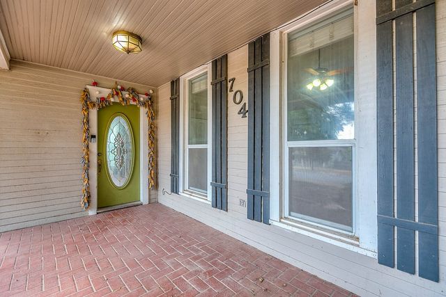 704 N Broadway Street, Ballinger, TX 76821