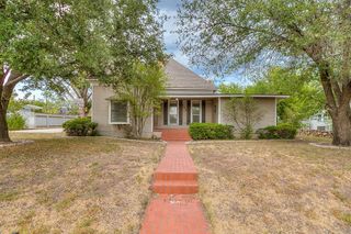 704 N Broadway Street, Ballinger, TX 76821