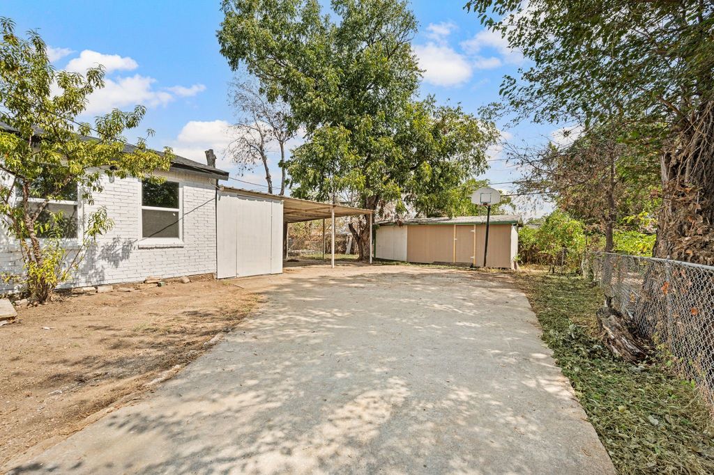 3855 Dowdell Street, Fort Worth, TX 76119 — photo 5