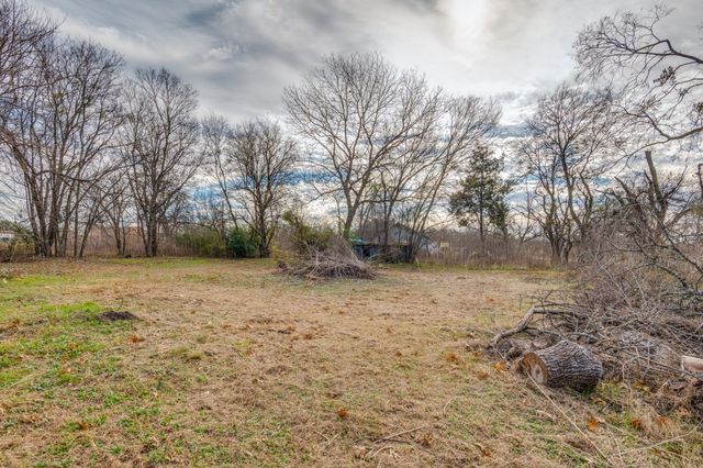 208 W 9th Street, Kemp, TX 75143