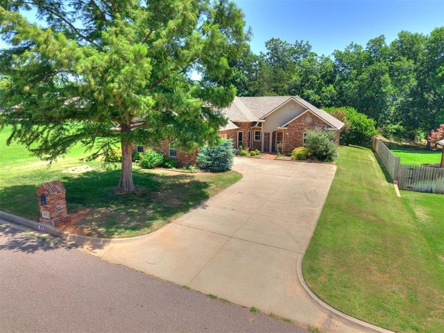 661 Lakeside Drive, Noble, OK 73068