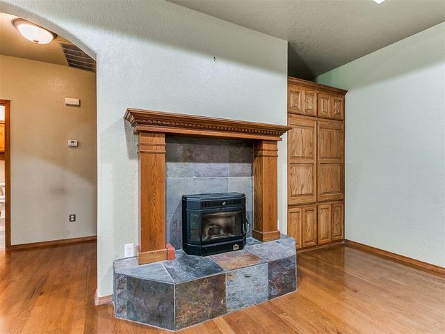 661 Lakeside Drive, Noble, OK 73068
