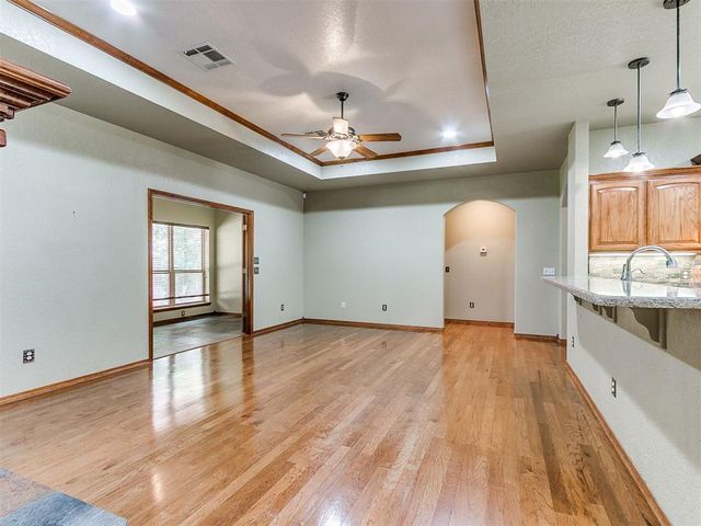 661 Lakeside Drive, Noble, OK 73068