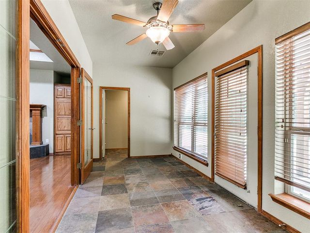661 Lakeside Drive, Noble, OK 73068