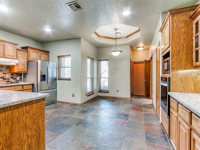 661 Lakeside Drive, Noble, OK 73068