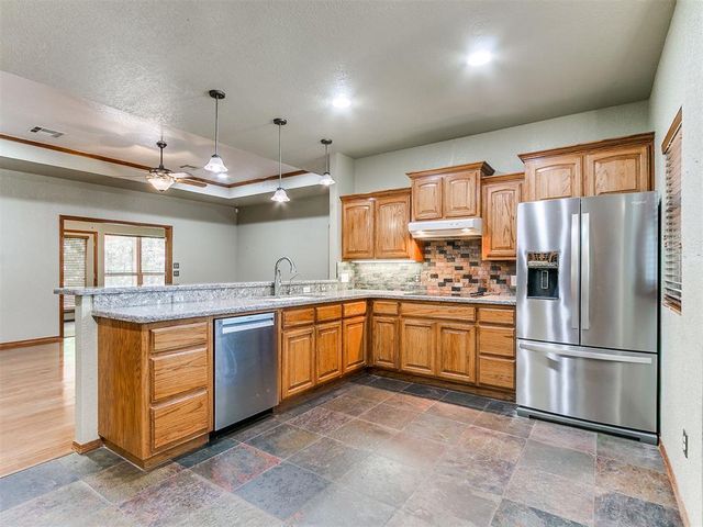 661 Lakeside Drive, Noble, OK 73068