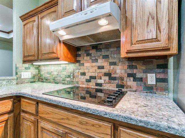 661 Lakeside Drive, Noble, OK 73068