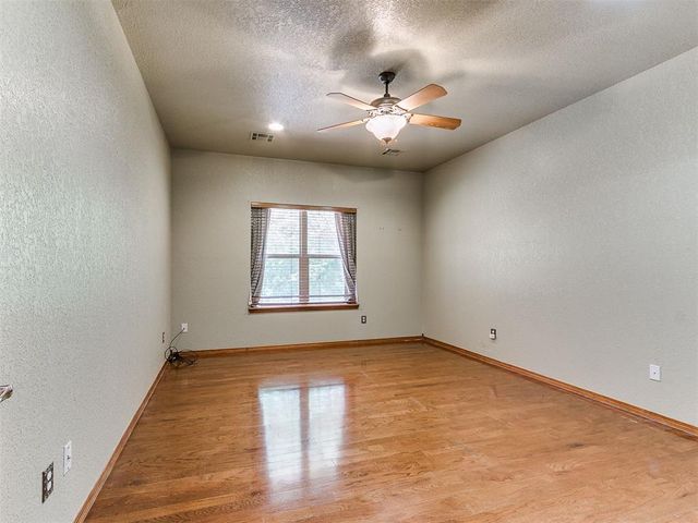 661 Lakeside Drive, Noble, OK 73068