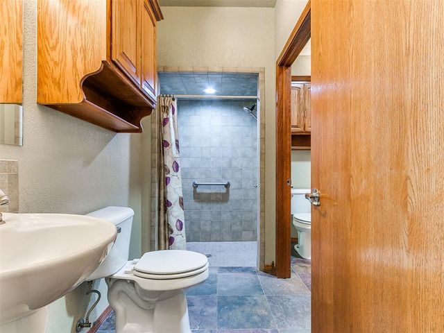 661 Lakeside Drive, Noble, OK 73068