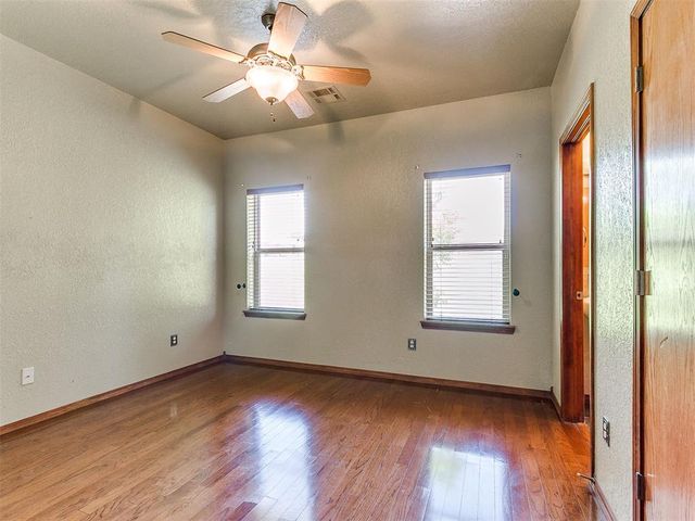 661 Lakeside Drive, Noble, OK 73068