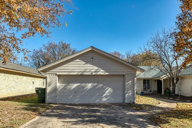 540 Billie Ruth Lane, Hurst, TX 76053