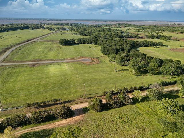 230 Nautical Court, Dodd City, TX 75438