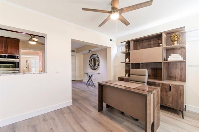 1050 RAFAEL BOULEVARD NE 1, St Petersburg, FL 33704