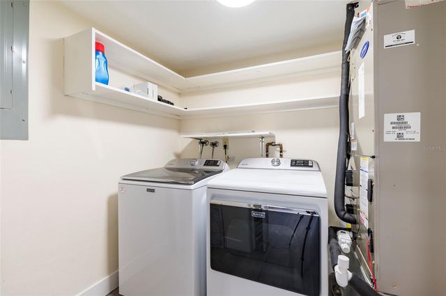 1050 RAFAEL BOULEVARD NE 1, St Petersburg, FL 33704