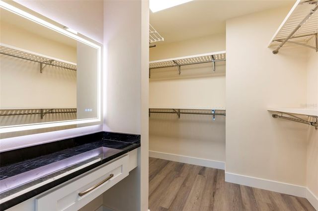 1050 RAFAEL BOULEVARD NE 1, St Petersburg, FL 33704