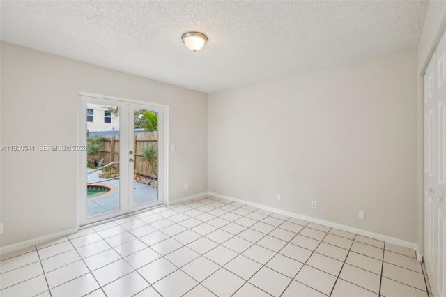 204 N D St, Lake Worth, FL 33460